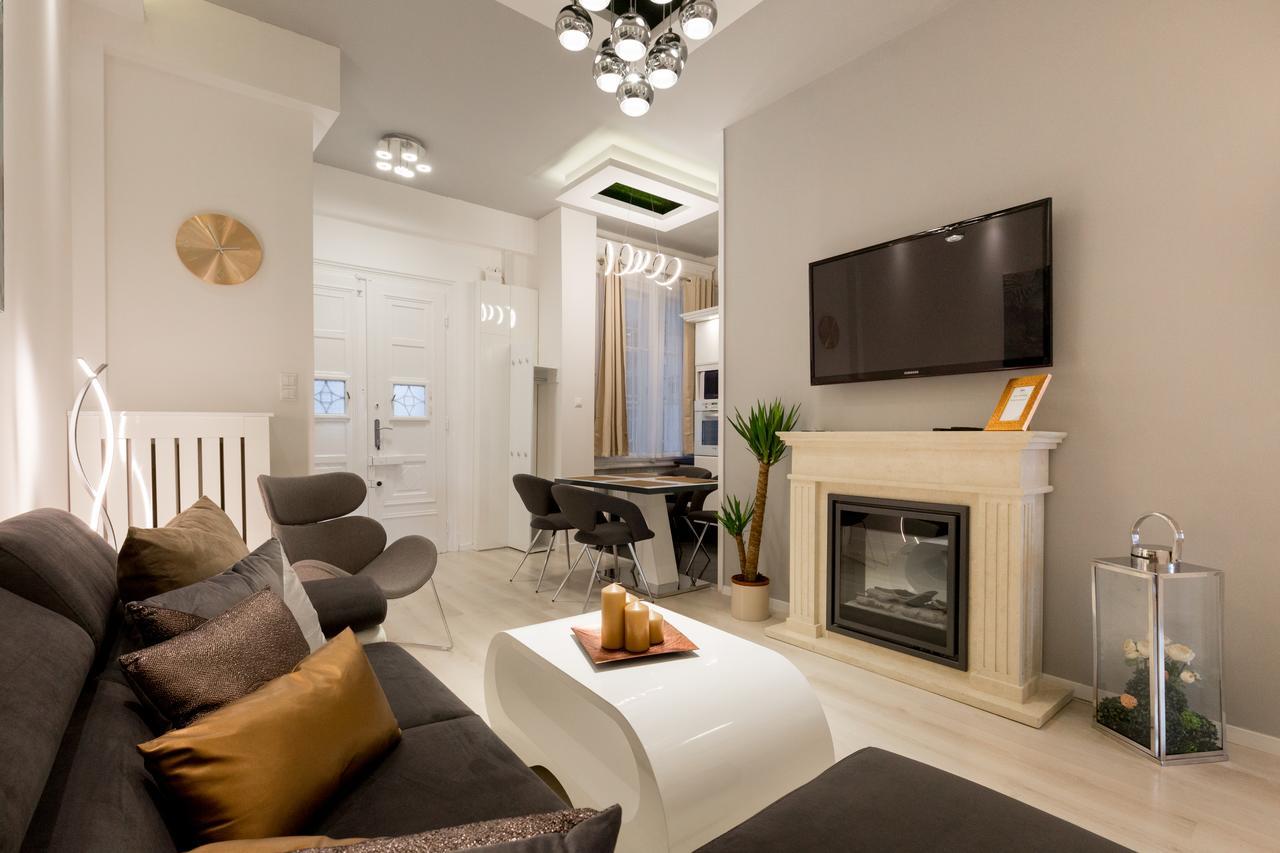 Luxury Dream Home In The Absolute Center Budapest Esterno foto